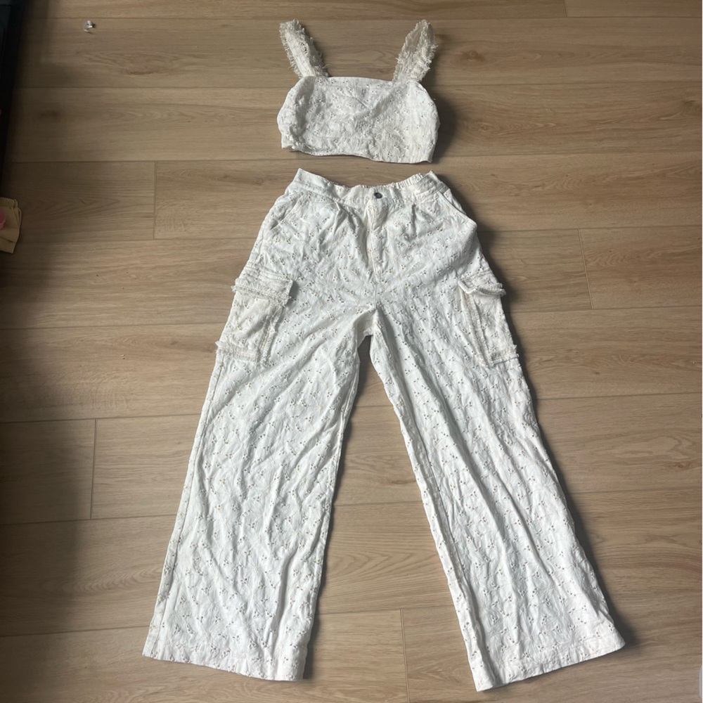 House of Harlow White Lace Eyelet Cargo Pants And Crop Top Two-Piece Set
